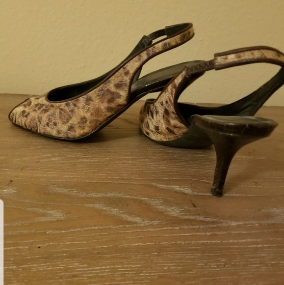 Donald J  Pliner Leapard Print slink-back heels 6M - Picture 2 of 3